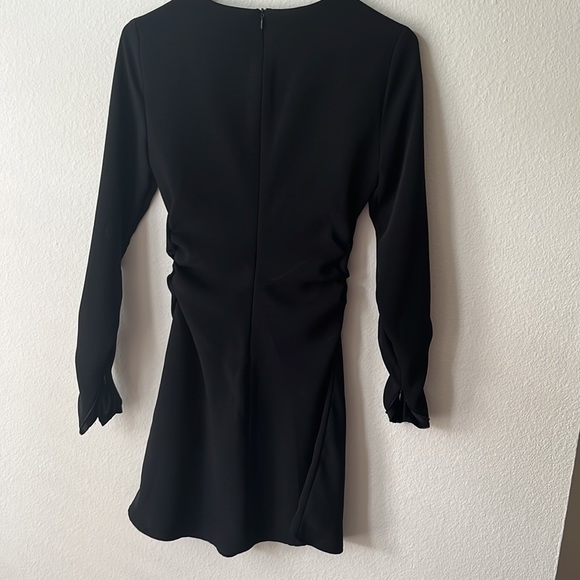 NEVER WORN Zara long-sleeve black dress - Picture 5 of 6